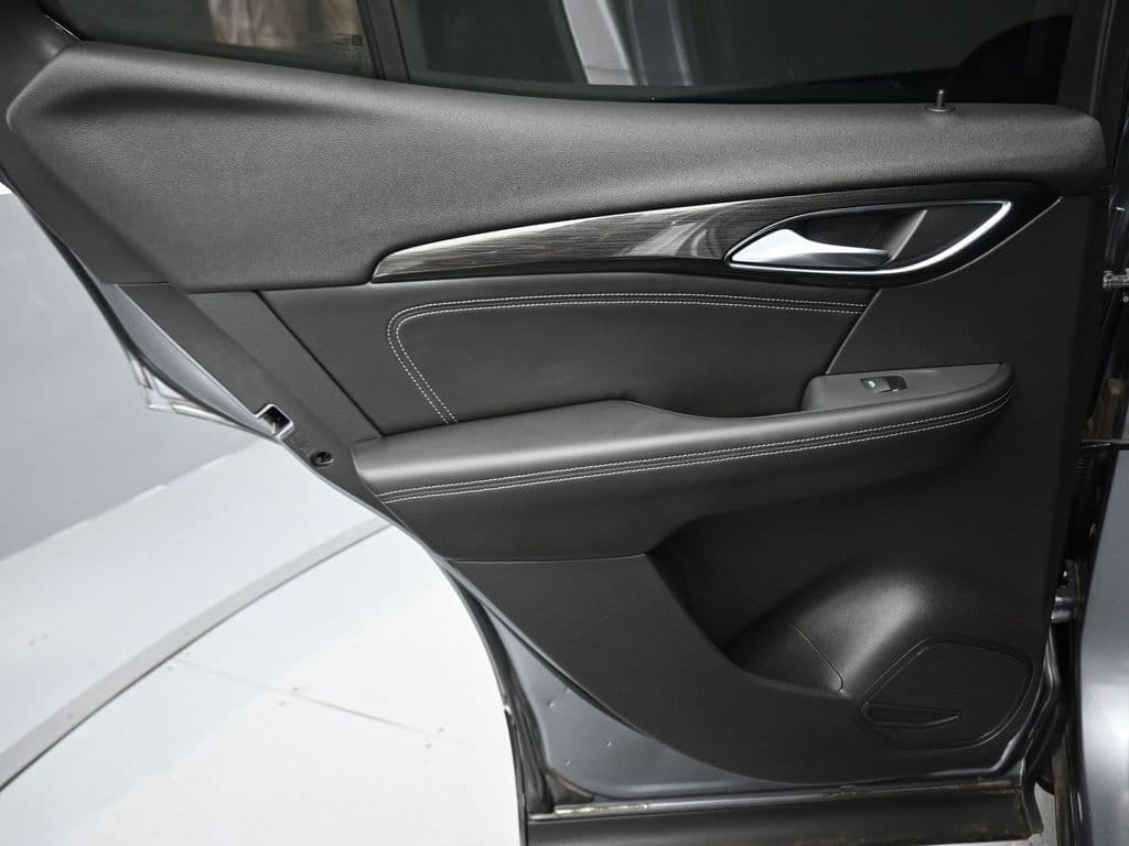2021 Buick Envision Essence, photo 29 of 63