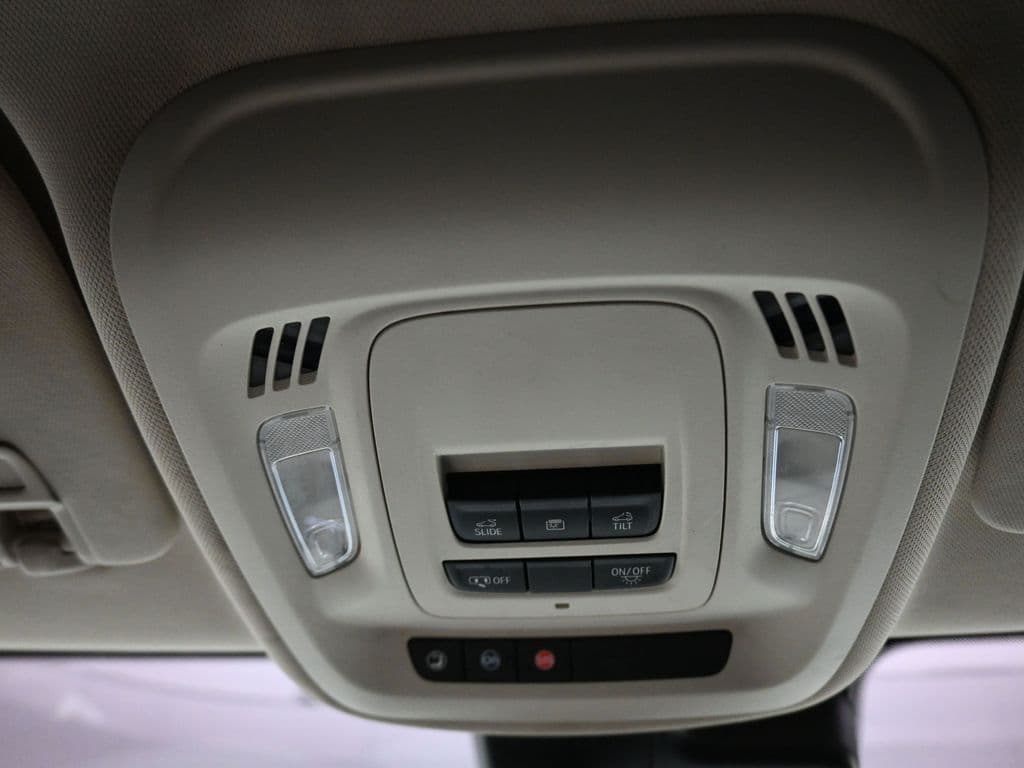 2021 Buick Envision Essence, photo 25 of 63