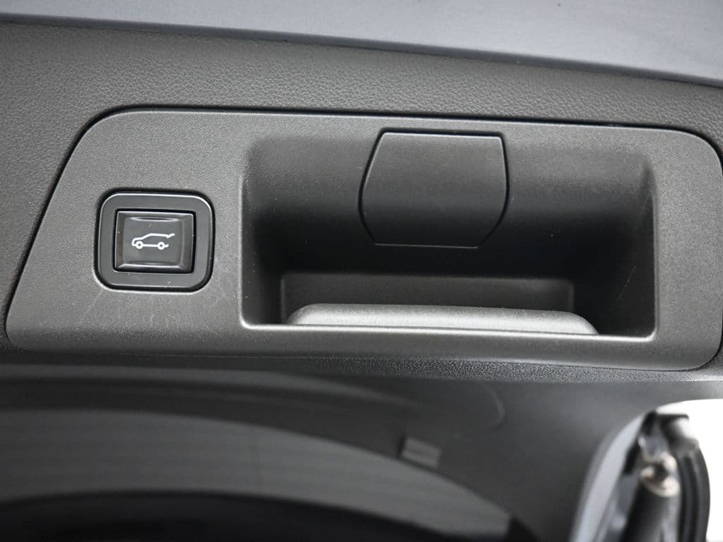2021 Buick Envision Essence, photo 46 of 63