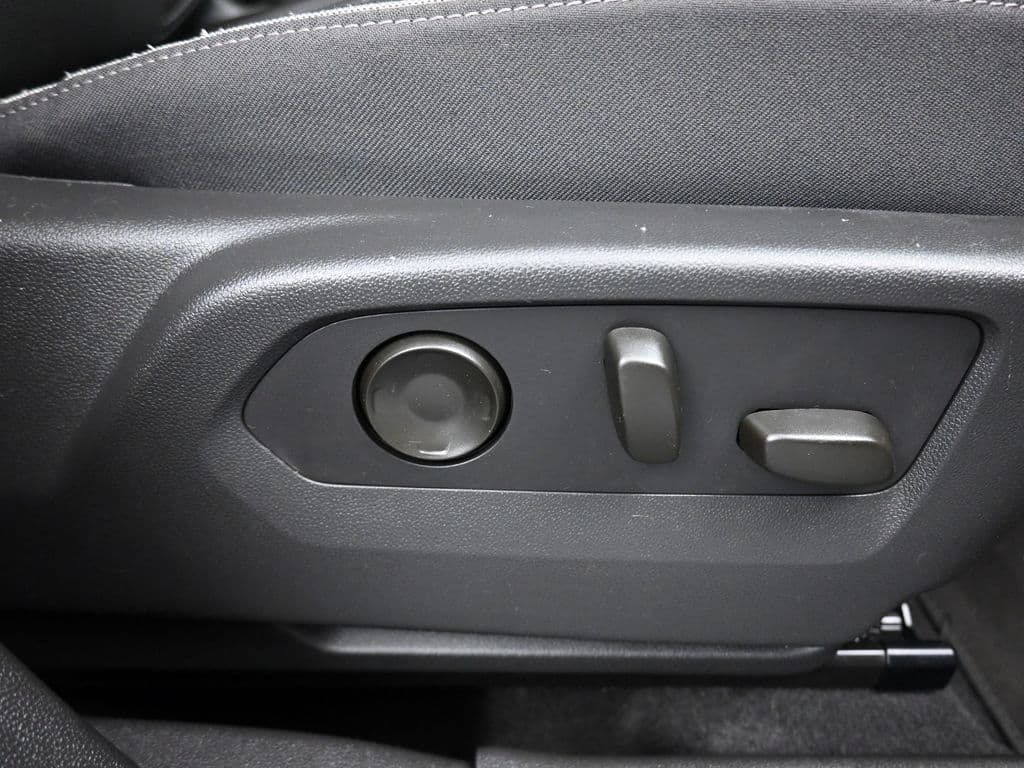 2021 Buick Envision Essence, photo 42 of 63