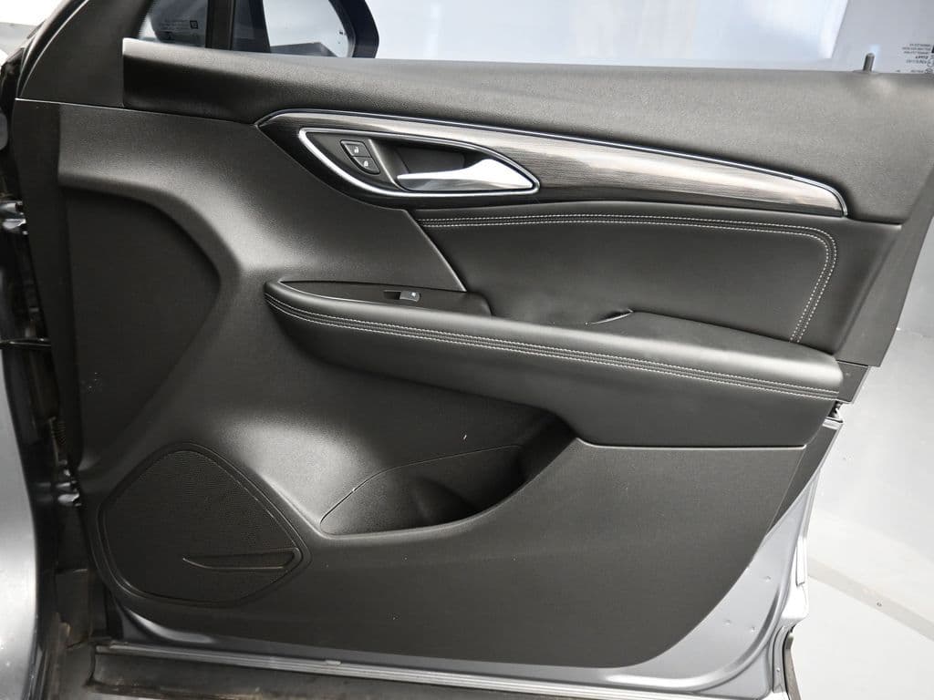 2021 Buick Envision Essence, photo 39 of 63