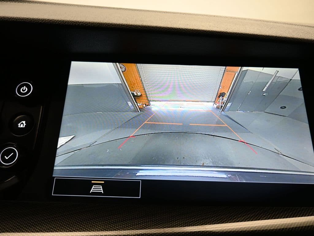 2021 Buick Envision Essence, photo 19 of 63