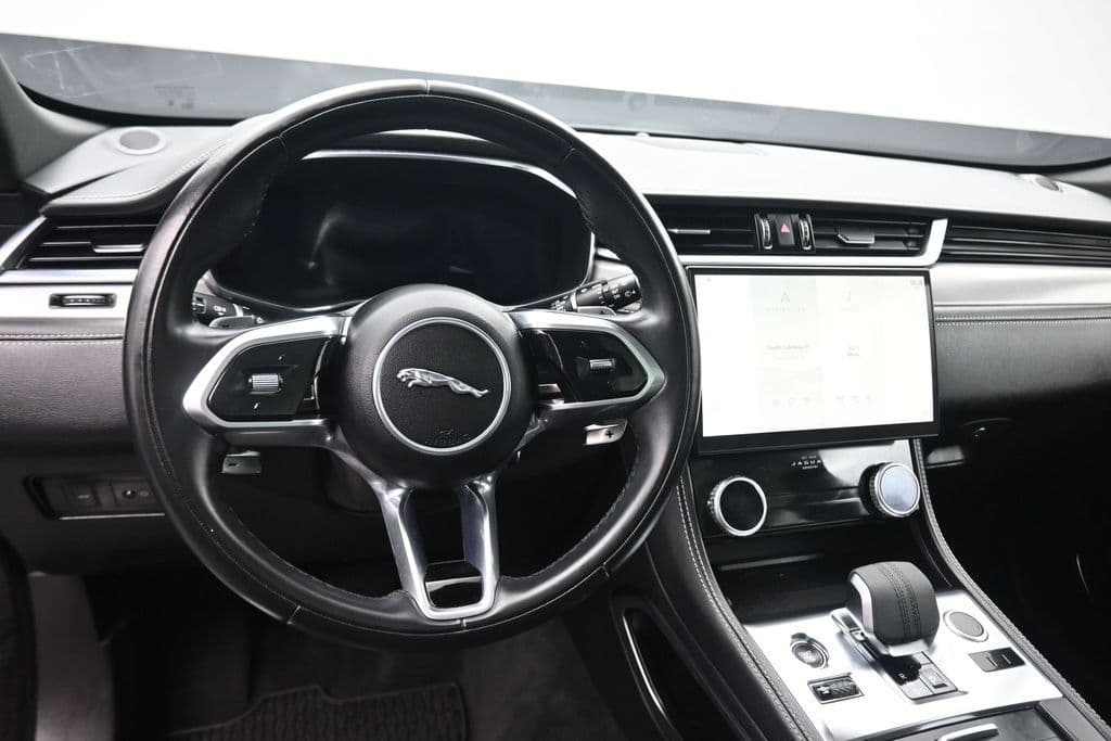 2024 Jaguar F-PACE P250 R-Dynamic S, photo 15 of 61