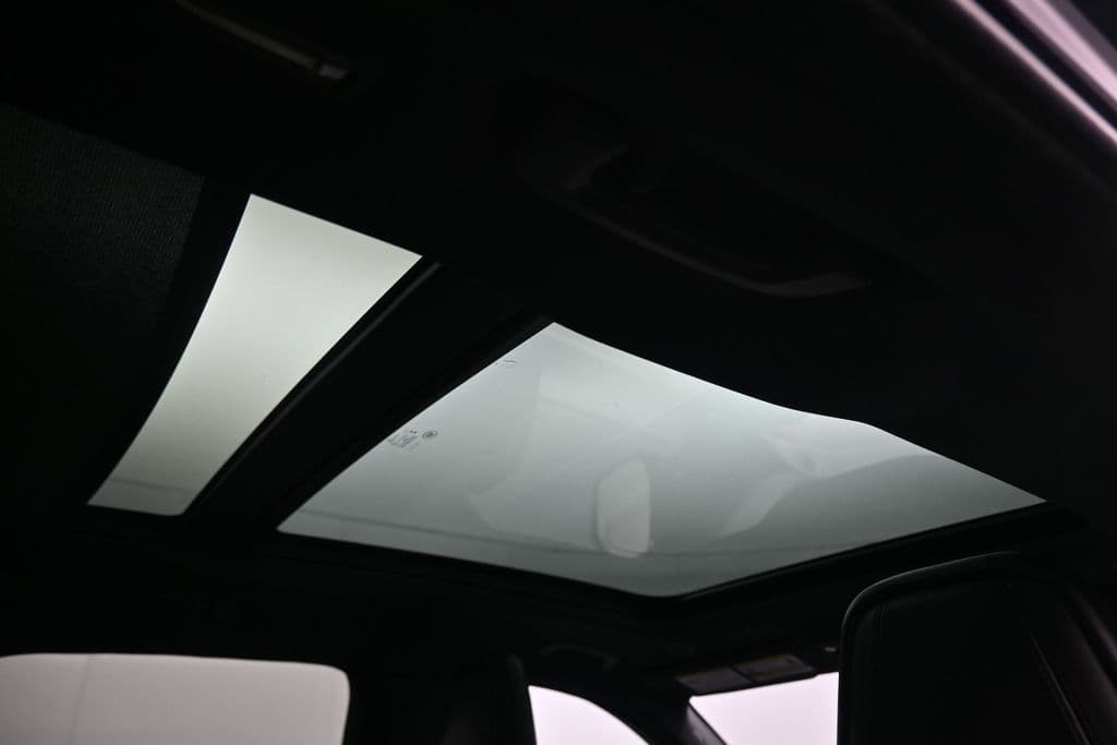 2024 Jaguar F-PACE P250 R-Dynamic S, photo 38 of 61