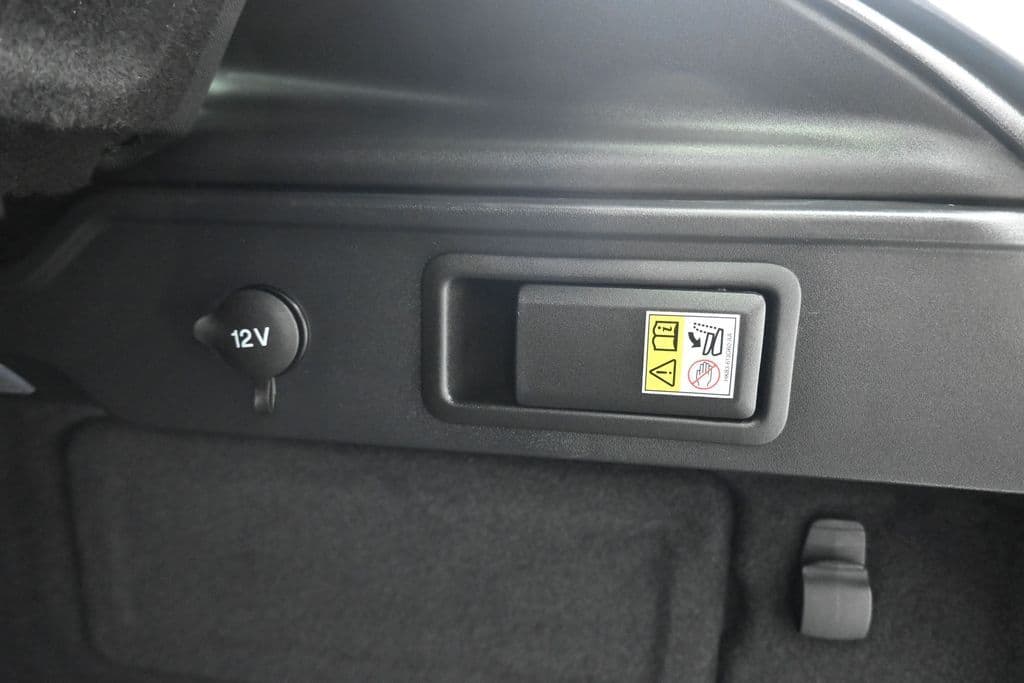 2024 Jaguar F-PACE P250 R-Dynamic S, photo 46 of 61