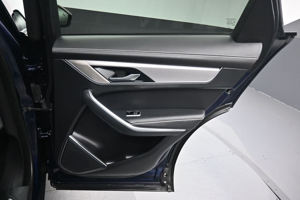 2024 Jaguar F-PACE P250 R-Dynamic S, photo 34 of 61