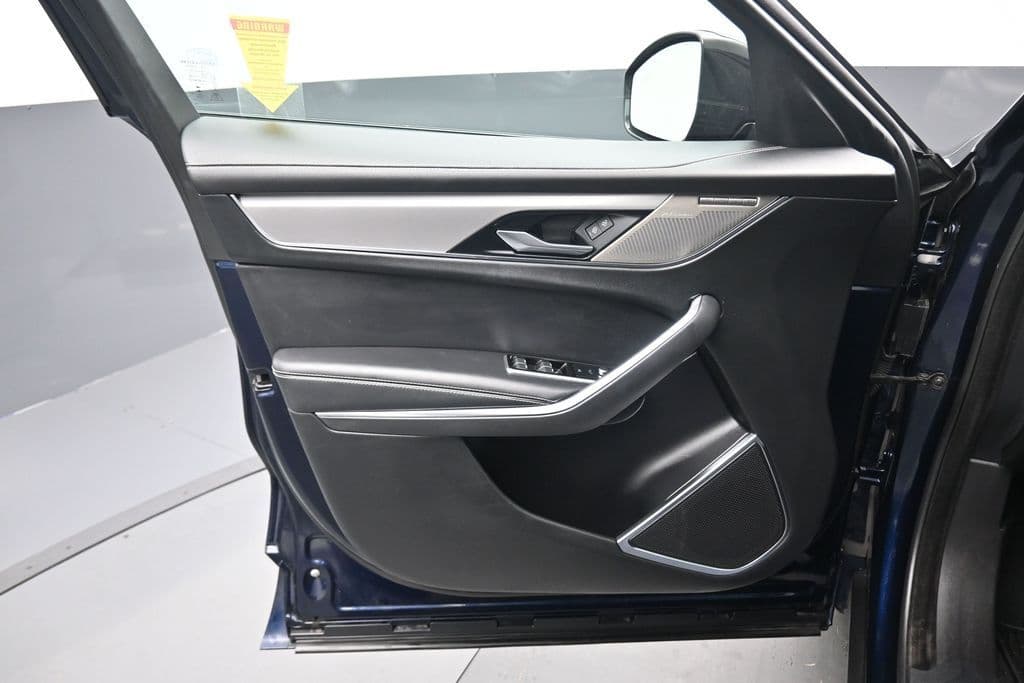 2024 Jaguar F-PACE P250 R-Dynamic S, photo 9 of 61