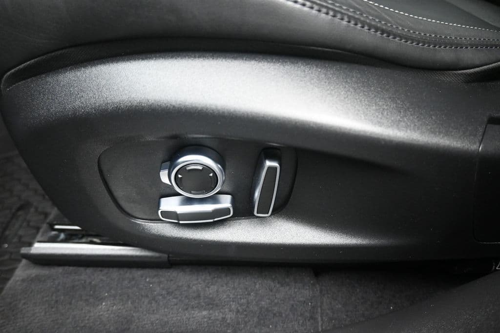 2024 Jaguar F-PACE P250 R-Dynamic S, photo 13 of 61
