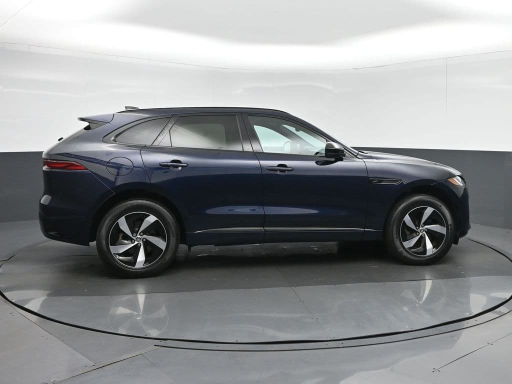 2024 Jaguar F-PACE P250 R-Dynamic S, photo 8 of 61