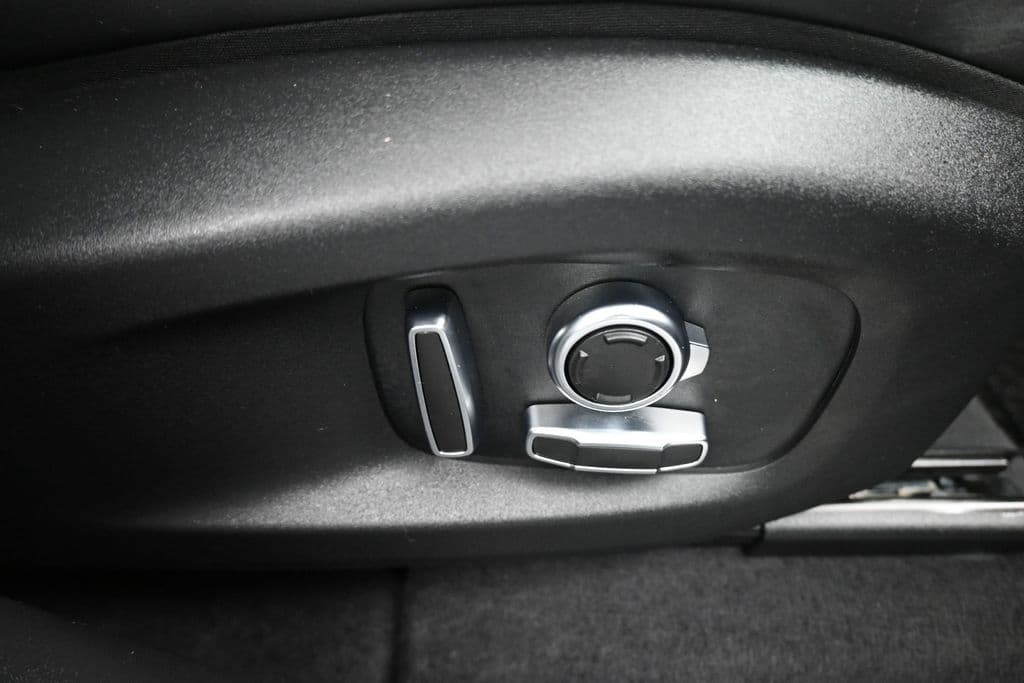 2024 Jaguar F-PACE P250 R-Dynamic S, photo 42 of 61