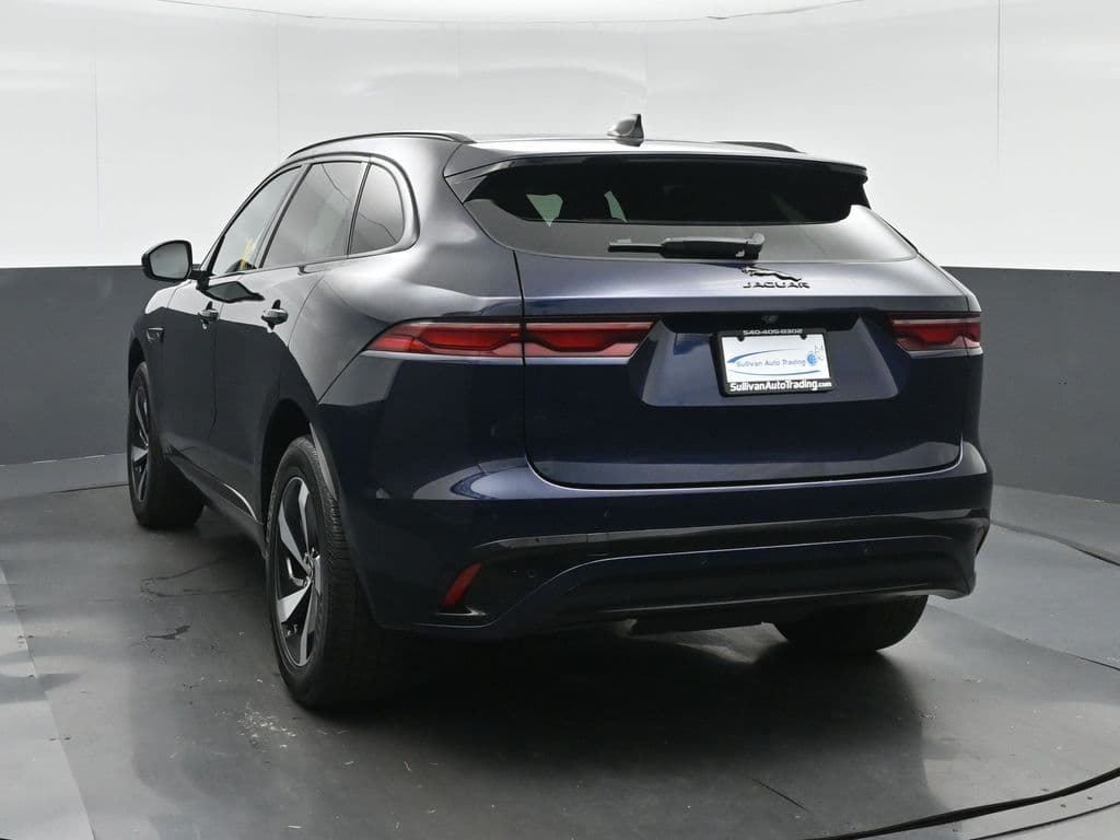 2024 Jaguar F-PACE P250 R-Dynamic S, photo 5 of 61