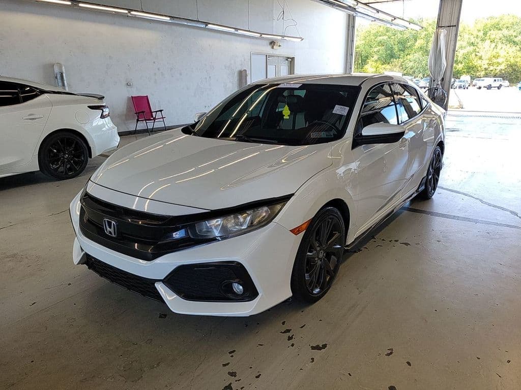 2018 Honda Civic Sport, photo 5 of 9