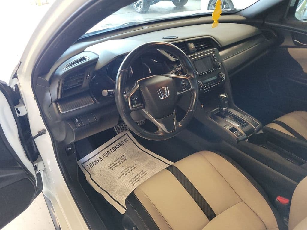 2018 Honda Civic Sport, photo 7 of 9