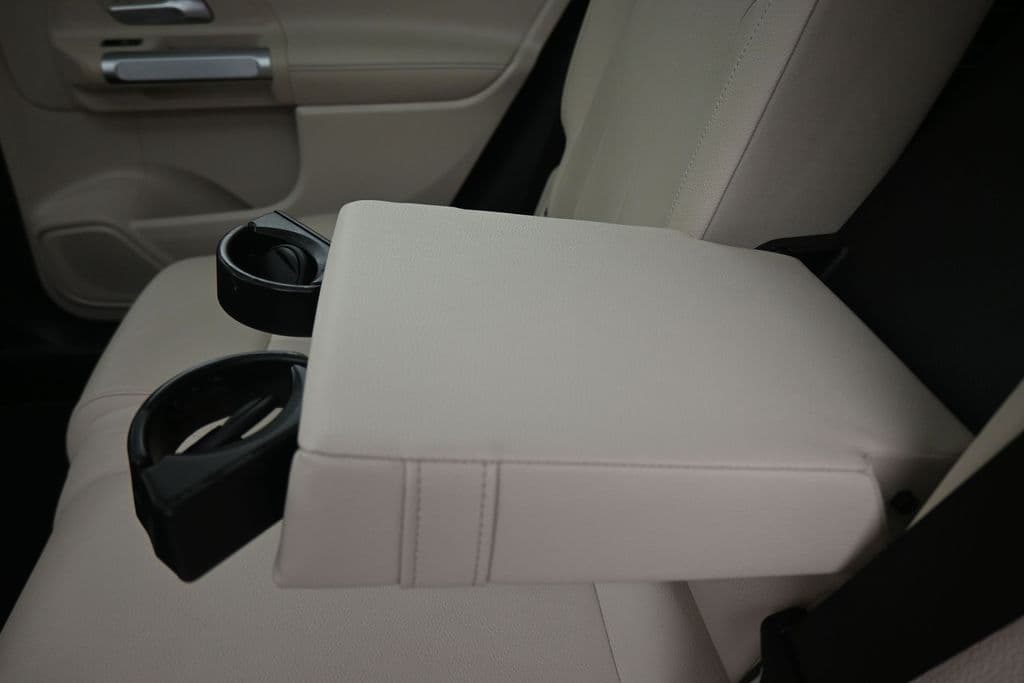 2022 Mercedes-Benz GLB GLB 250 4MATIC®, photo 38 of 73