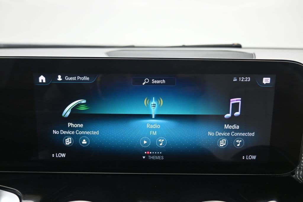 2022 Mercedes-Benz GLB GLB 250 4MATIC®, photo 19 of 73
