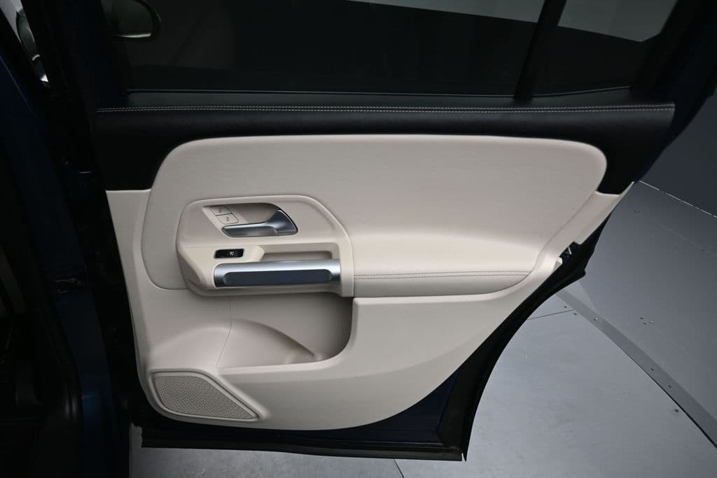 2022 Mercedes-Benz GLB GLB 250 4MATIC®, photo 45 of 73