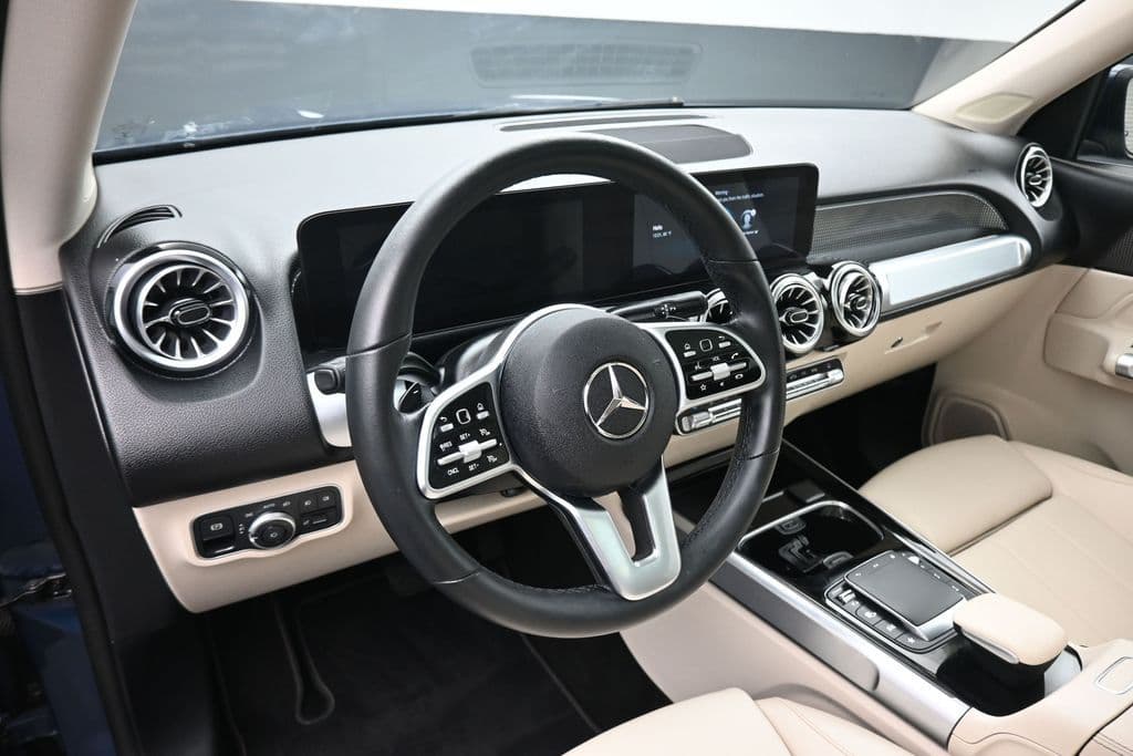 2022 Mercedes-Benz GLB GLB 250 4MATIC®, photo 14 of 73