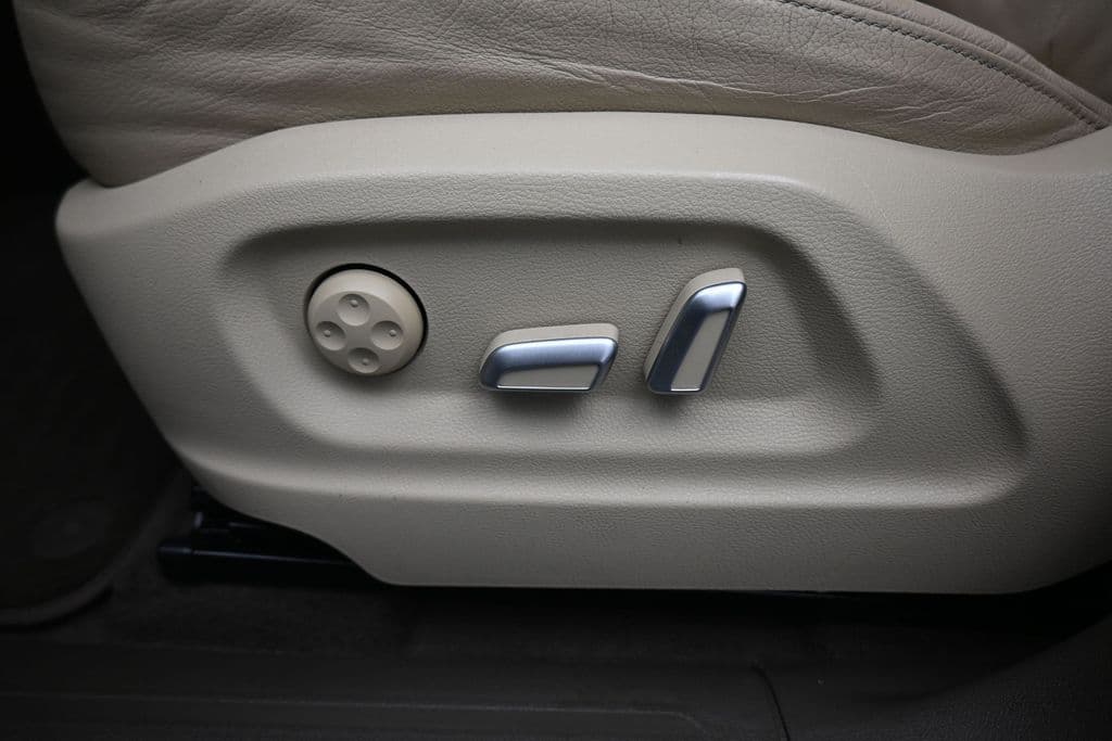 2017 Audi Q5 2.0T Premium Plus quattro, photo 13 of 64
