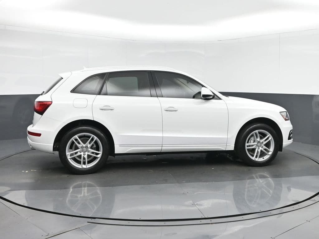 2017 Audi Q5 2.0T Premium Plus quattro, photo 8 of 64