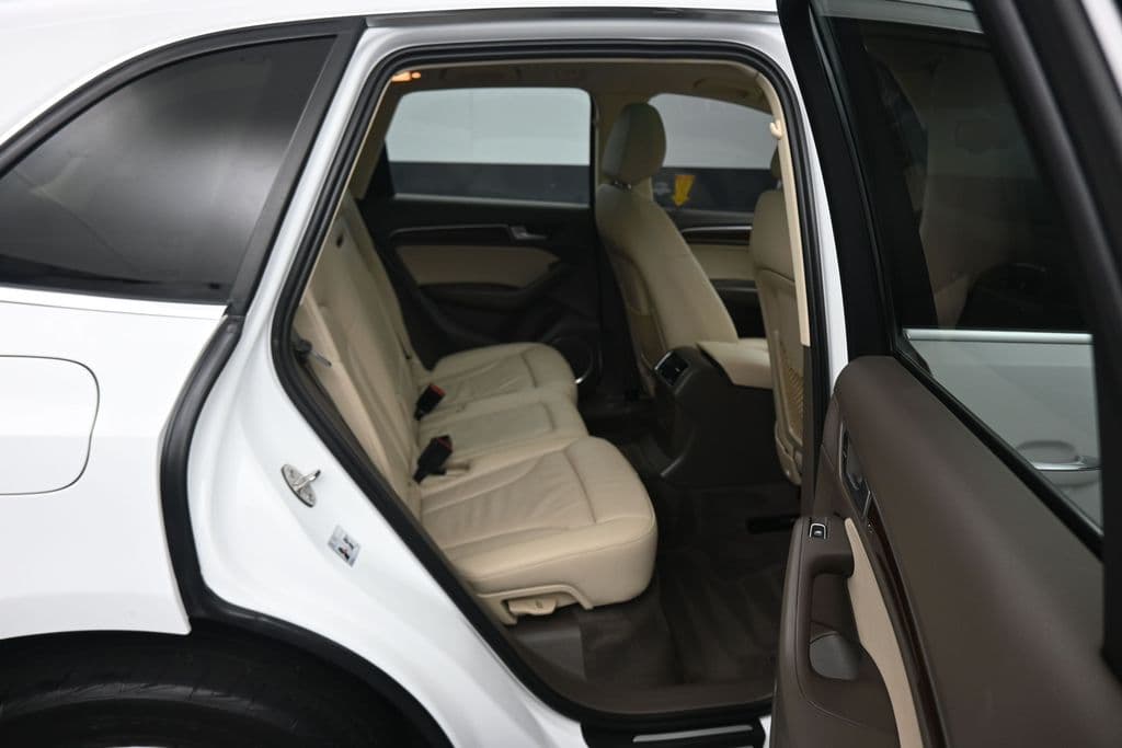 2017 Audi Q5 2.0T Premium Plus quattro, photo 36 of 64