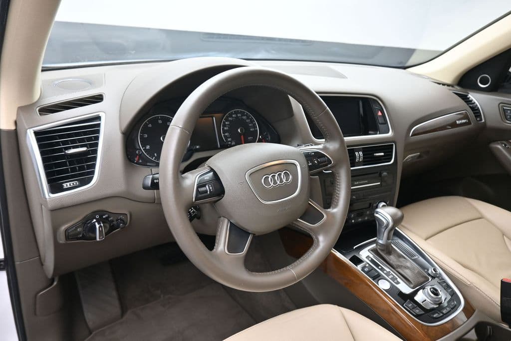 2017 Audi Q5 2.0T Premium Plus quattro, photo 14 of 64