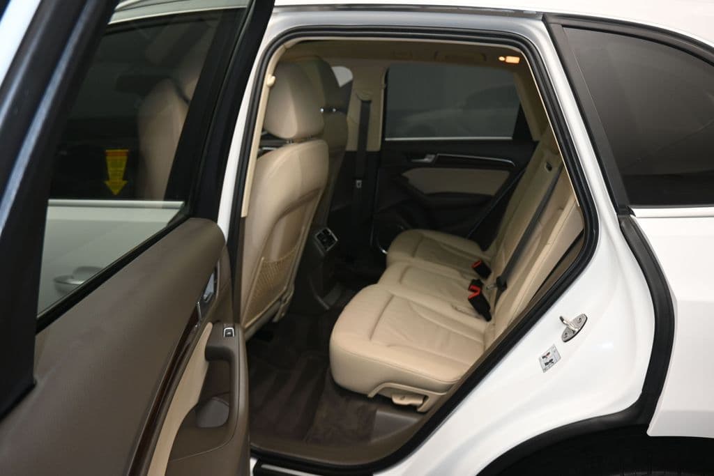 2017 Audi Q5 2.0T Premium Plus quattro, photo 30 of 64