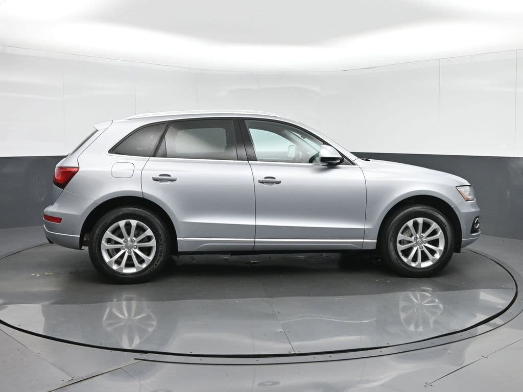 2016 Audi Q5 2.0T Premium Plus quattro, photo 8 of 62