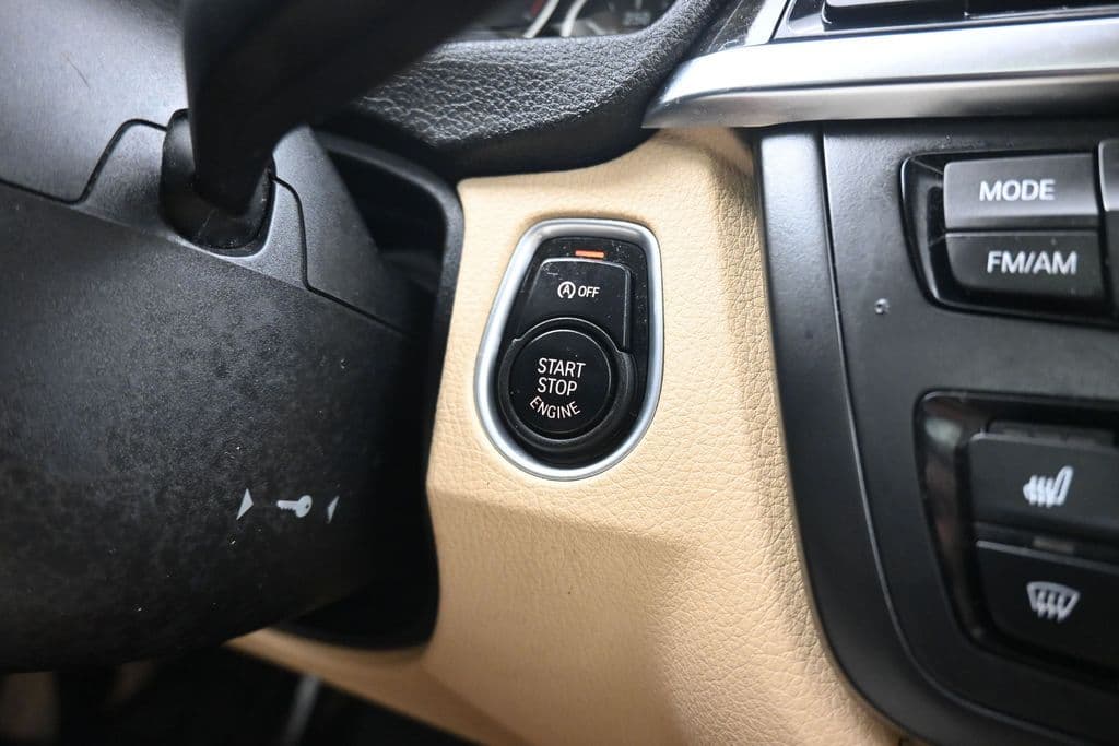 2015 BMW 3 Series 328i xDrive, photo 20 of 59