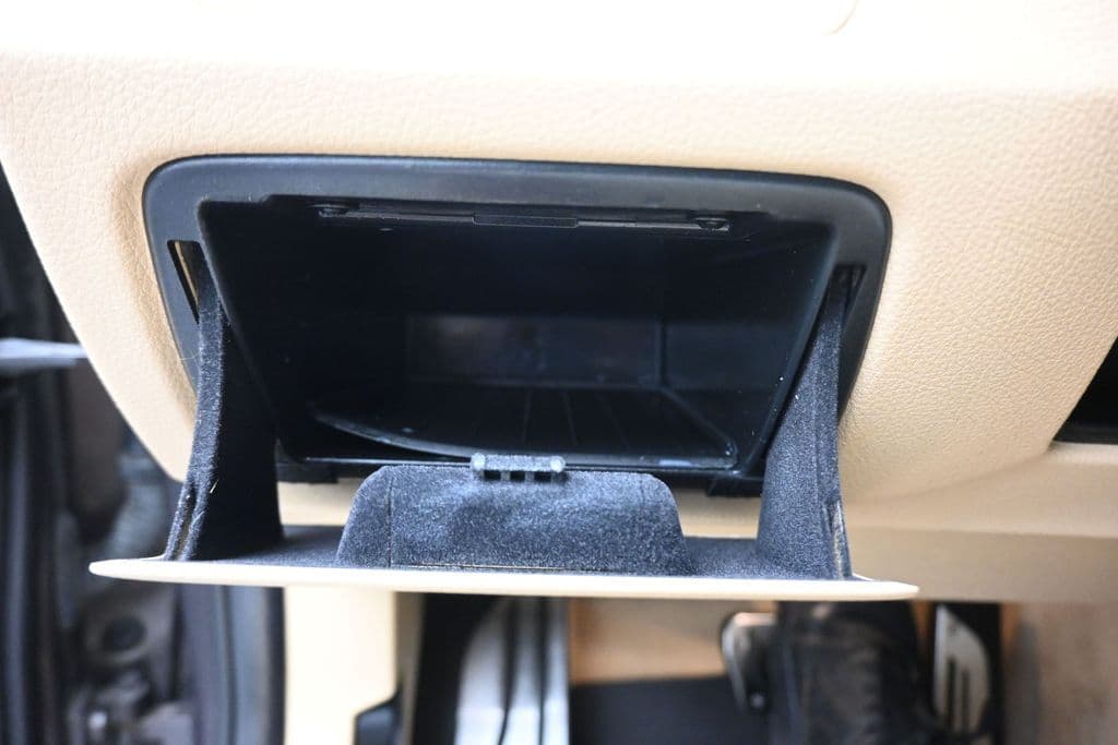 2015 BMW 3 Series 328i xDrive, photo 26 of 59