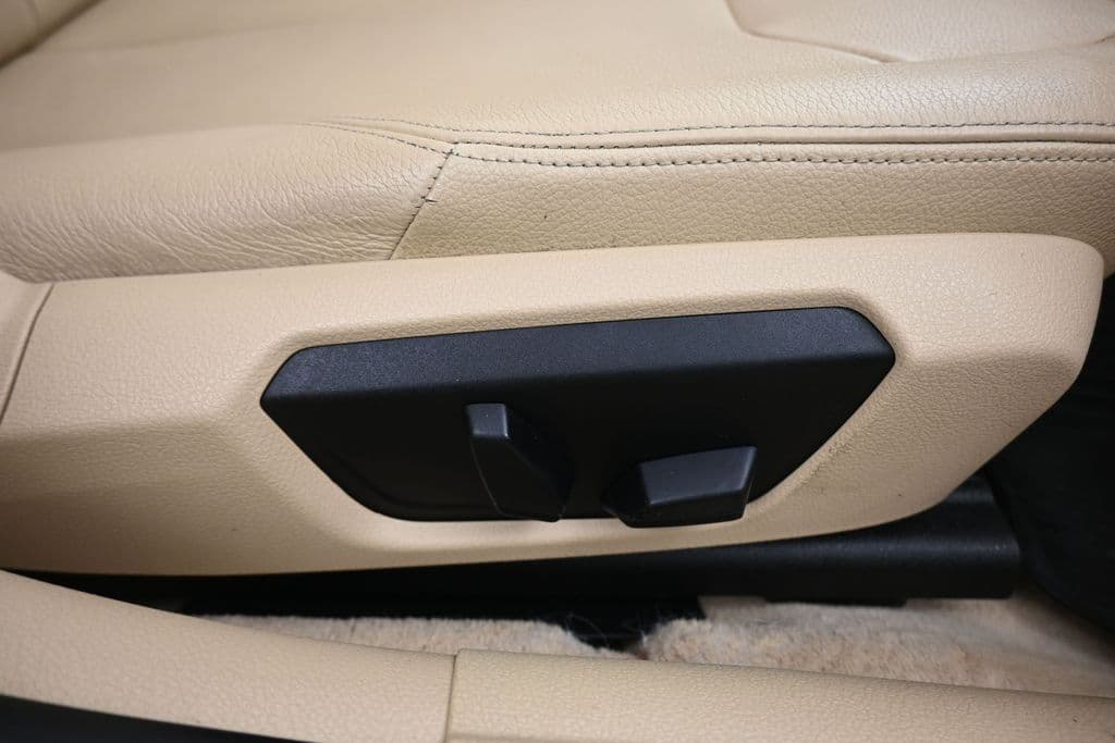 2015 BMW 3 Series 328i xDrive, photo 43 of 59