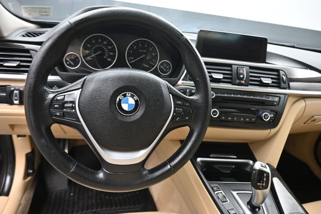 2015 BMW 3 Series 328i xDrive, photo 14 of 59