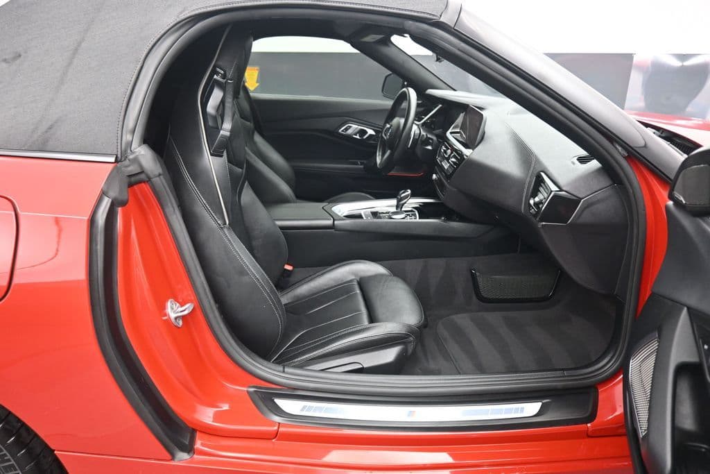 2020 BMW Z4 sDrive30i, photo 33 of 49