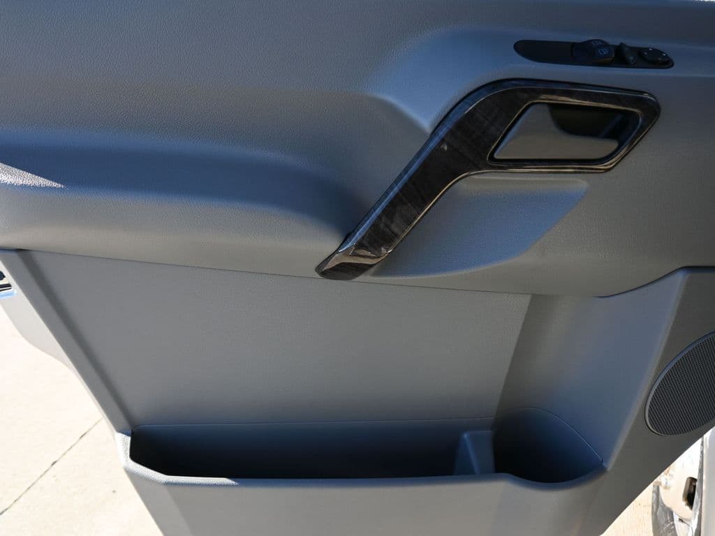 2014 Mercedes-Benz Sprinter 3500 Cargo 170 WB High Roof, photo 3 of 70