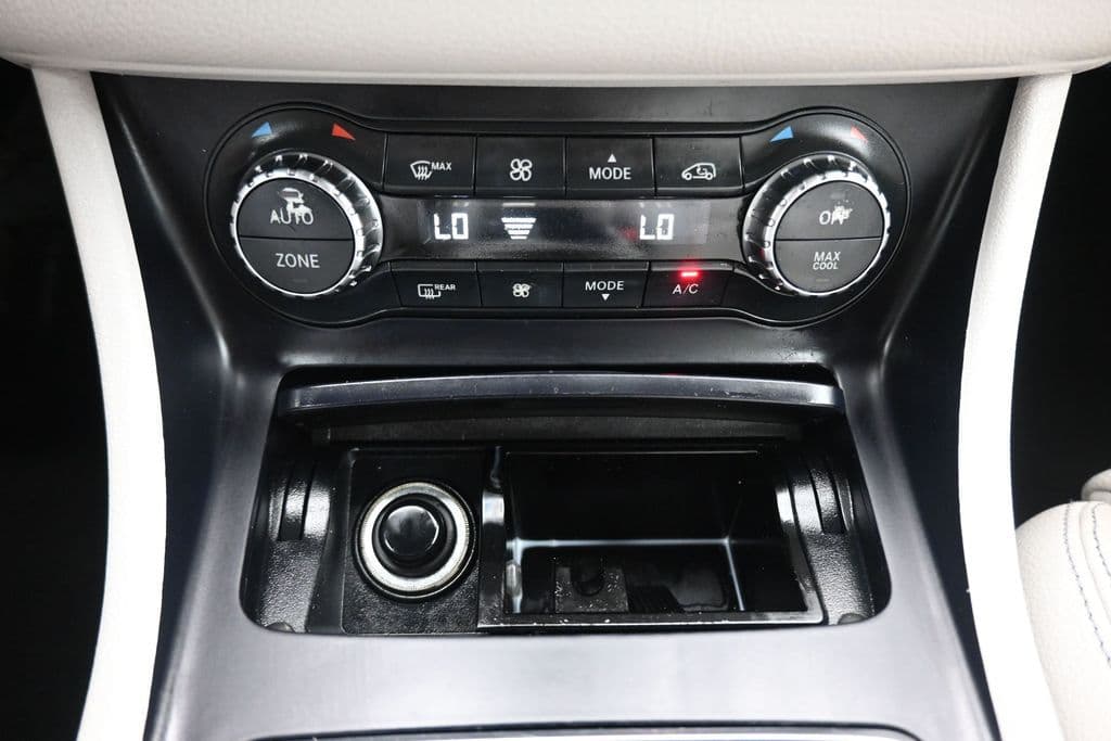 2016 Mercedes-Benz GLA GLA 250, photo 22 of 58