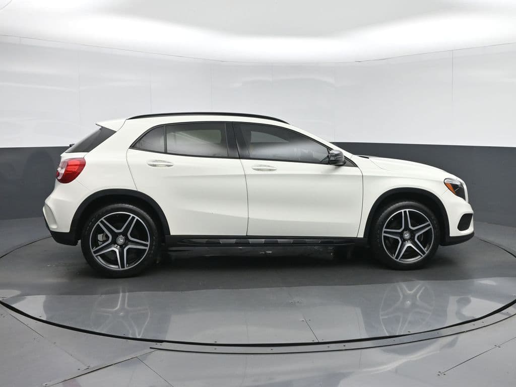 2016 Mercedes-Benz GLA GLA 250, photo 8 of 58