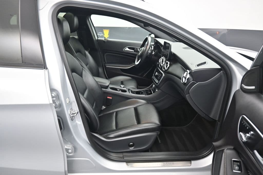 2020 Mercedes-Benz GLA GLA 250 4MATIC®, photo 42 of 58