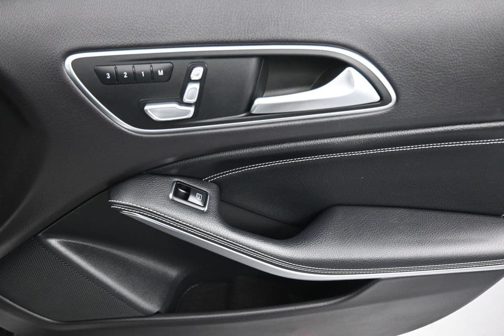 2020 Mercedes-Benz GLA GLA 250 4MATIC®, photo 41 of 58