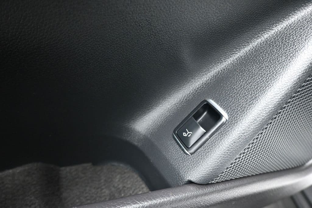 2020 Mercedes-Benz GLA GLA 250 4MATIC®, photo 11 of 58