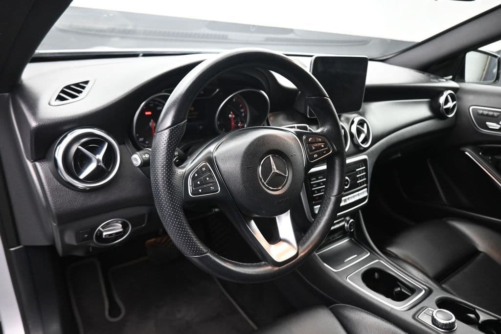 2020 Mercedes-Benz GLA GLA 250 4MATIC®, photo 13 of 58