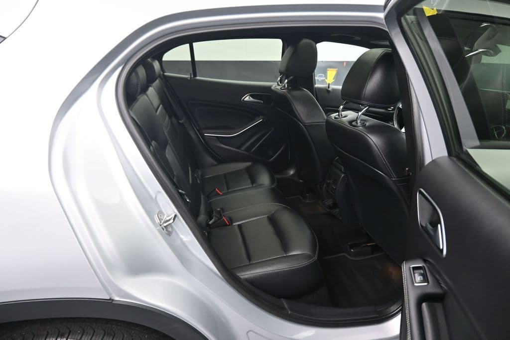 2020 Mercedes-Benz GLA GLA 250 4MATIC®, photo 37 of 58