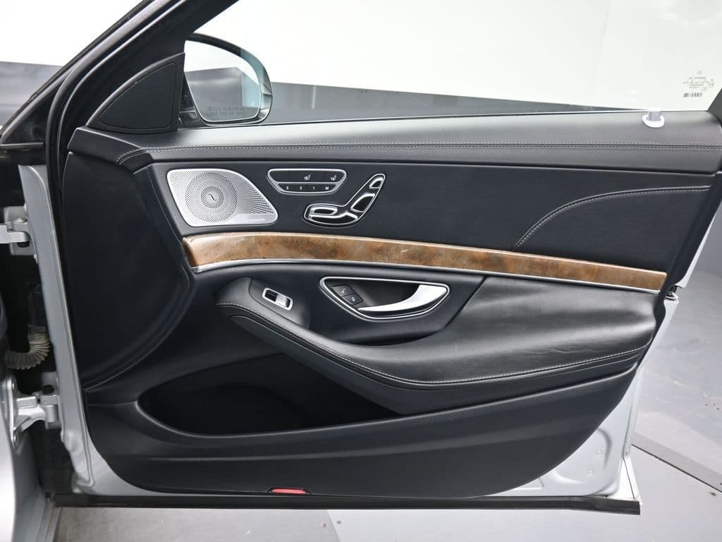 2016 Mercedes-Benz S-Class S 550 4MATIC®, photo 43 of 63