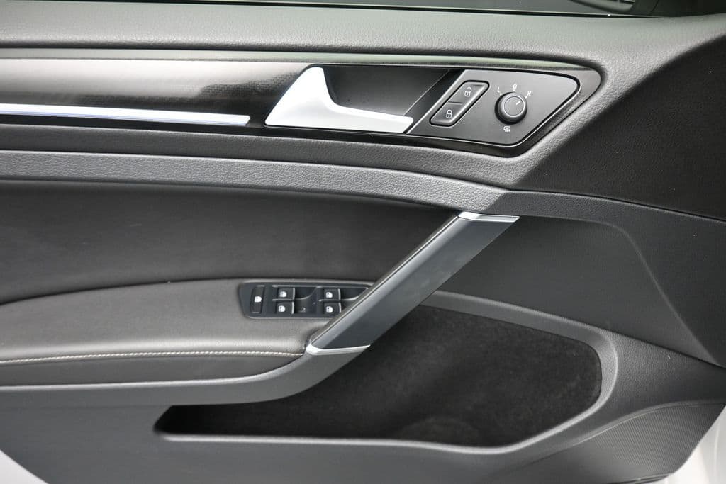 2019 Volkswagen Golf R DCC & Navigation 4Motion, photo 10 of 57