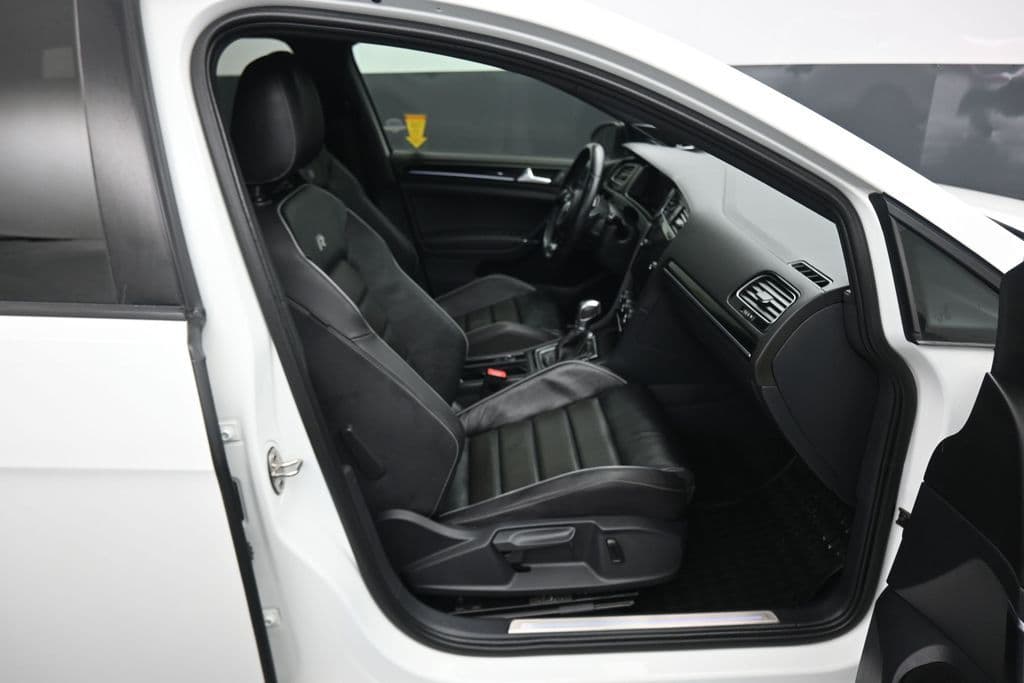 2019 Volkswagen Golf R DCC & Navigation 4Motion, photo 40 of 57