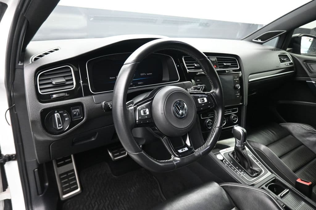 2019 Volkswagen Golf R DCC & Navigation 4Motion, photo 13 of 57
