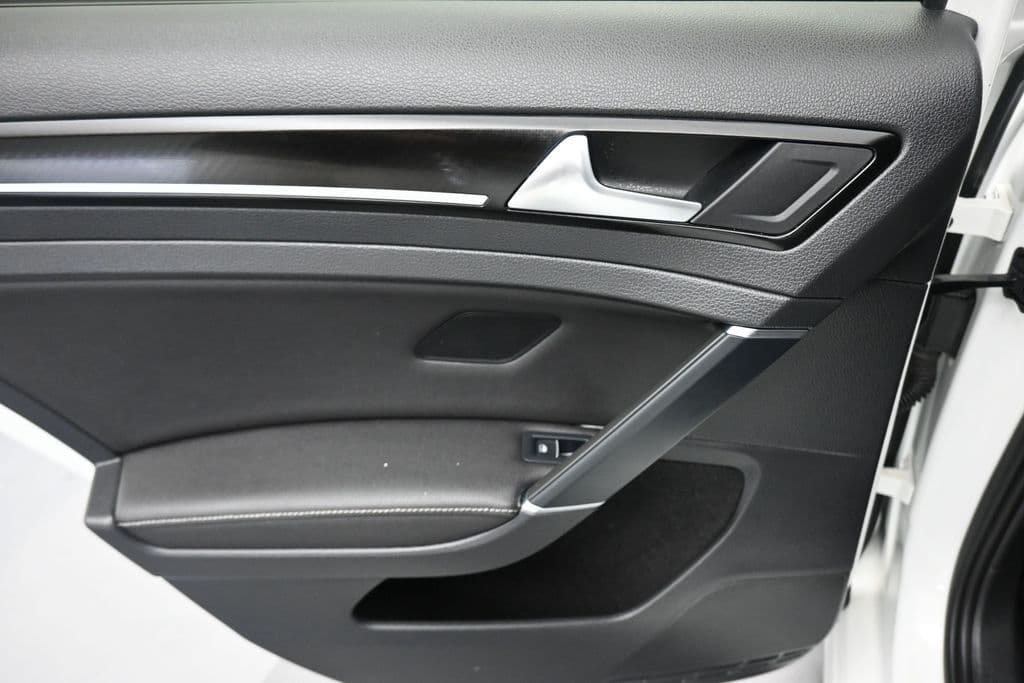 2019 Volkswagen Golf R DCC & Navigation 4Motion, photo 30 of 57