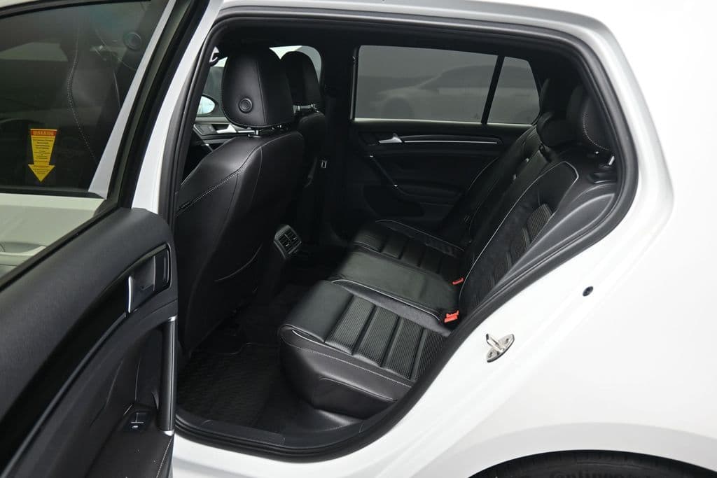 2019 Volkswagen Golf R DCC & Navigation 4Motion, photo 31 of 57