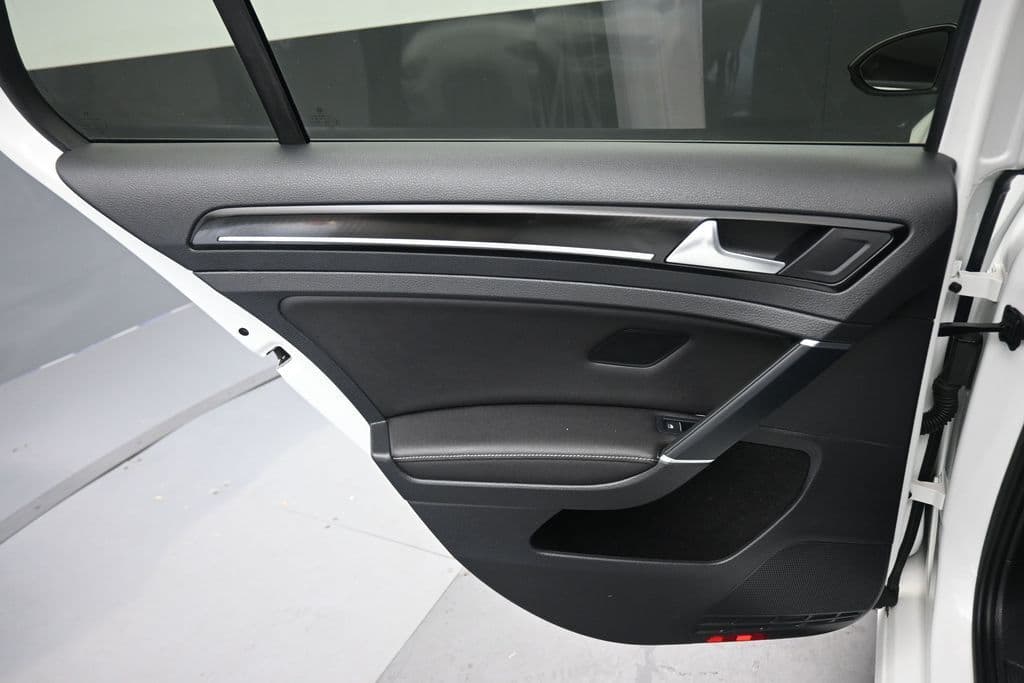 2019 Volkswagen Golf R DCC & Navigation 4Motion, photo 29 of 57