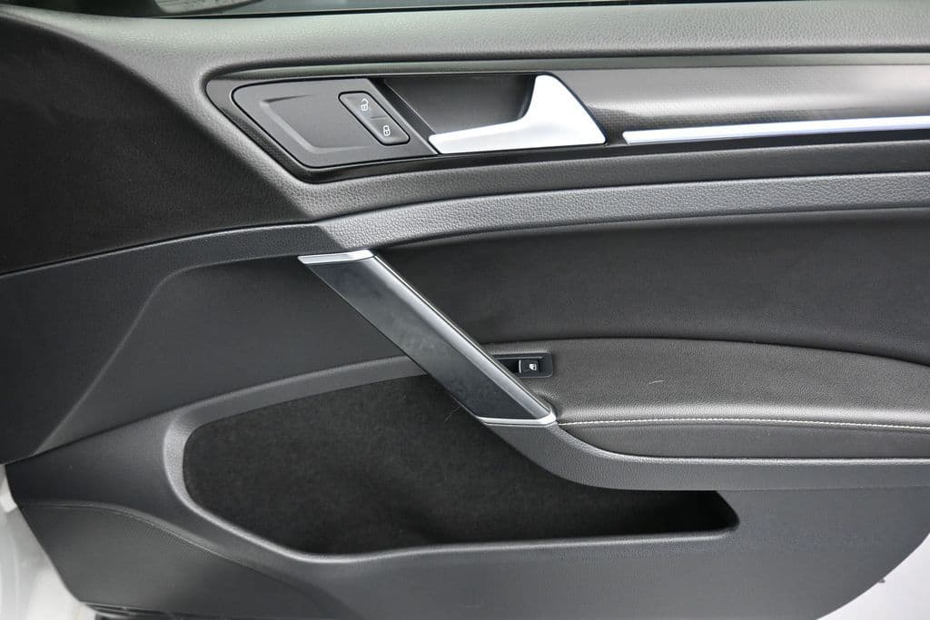 2019 Volkswagen Golf R DCC & Navigation 4Motion, photo 39 of 57