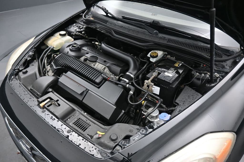 2011 Volvo C70 T5, photo 39 of 49