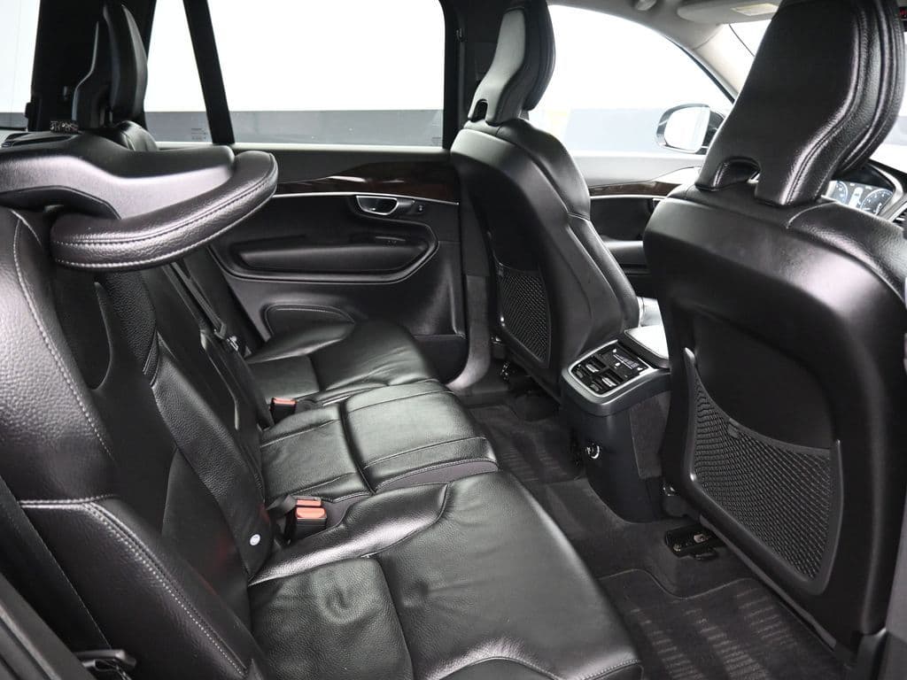 2019 Volvo XC90 T6 Momentum, photo 34 of 59